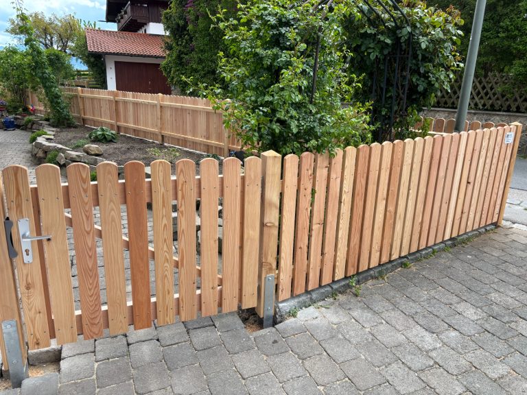 Lärchenbretter 9,5cm oben rund